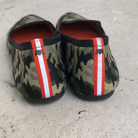 Judy + Birdies  - Picture 5 of 8